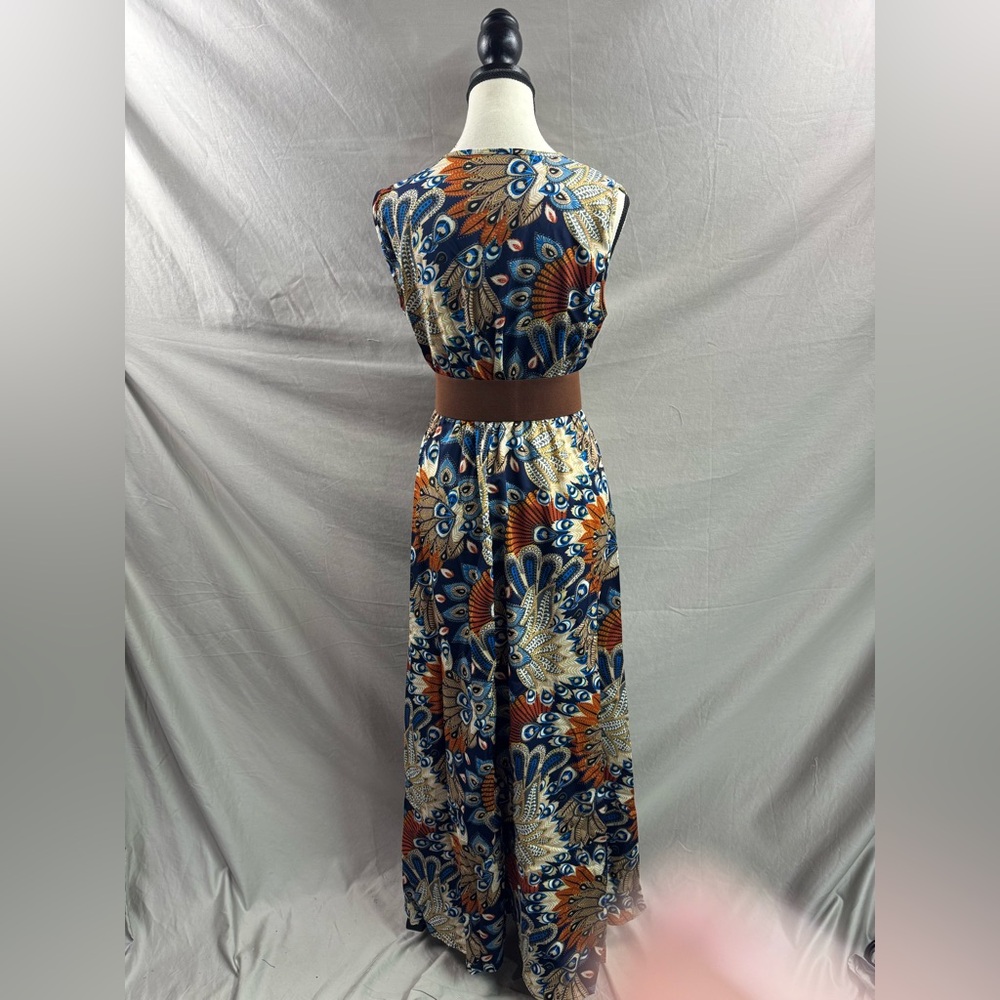 Bohemian Peacock Print V-Neck Maxi Dress - Picture 9 of 10